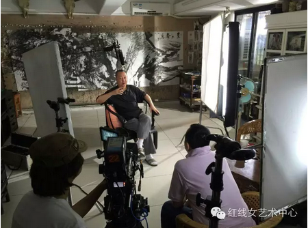 【红派资讯】口述：一家三口与红线女的情缘