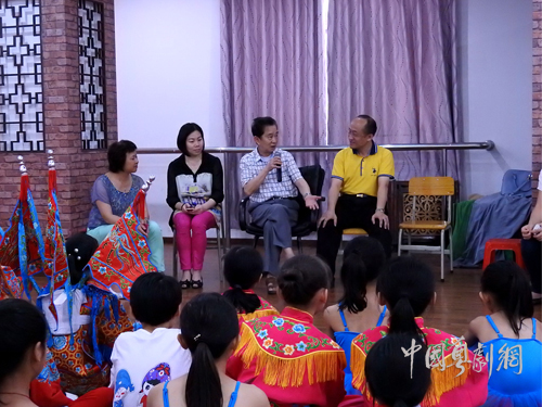 【活动资讯】粤剧中国保护中心到佛山市西樵镇第一小学调研校园粤剧创作