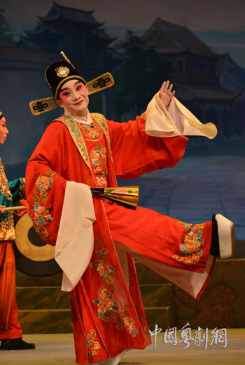 【新剧资讯】演新编粤剧《侠盗娇妻状元郎》谐趣上演