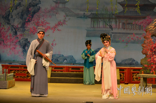 【剧苑随笔】青年粤剧演员香港演出展风采