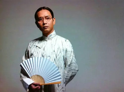 【剧评与争鸣】似傻如狂，好一只雪山白凤凰&mdash;&mdash;《南海十三郎》剧评