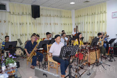 【活动资讯】曲艺联欢交流活动在云浮市影院乐坊举行