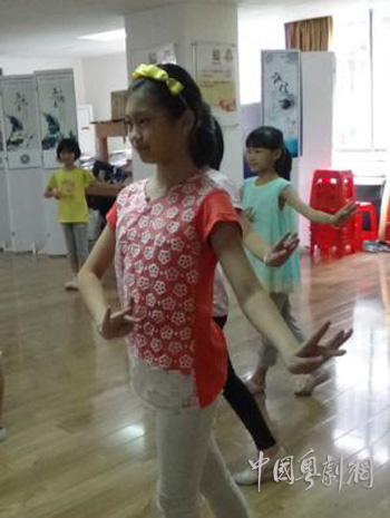 【小红豆风采】&ldquo;台上五分钟,台下百日功&rdquo; &mdash;&mdash;从化小红豆国庆假期刻苦排练