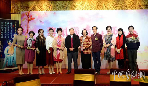 【梨园逸事】赞黎佩仪致力传承粤曲艺术