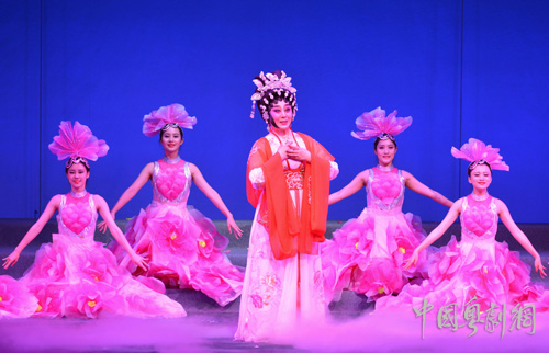 陈韵红粤剧艺术专场唱响香江