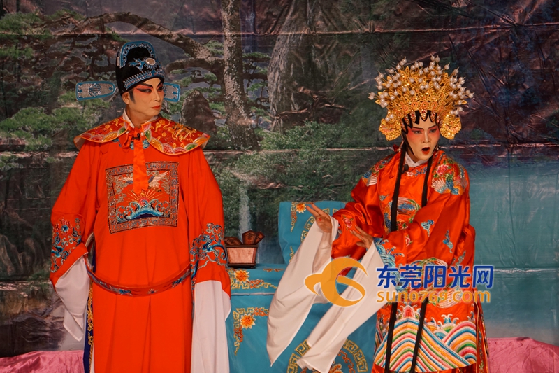 这个农历春节带着一家老小在东莞赏粤剧