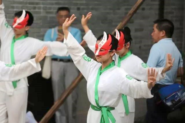 &ldquo;蝴蝶掌&rdquo;显南拳劲 &ldquo;顺风旗&rdquo;展粤剧风