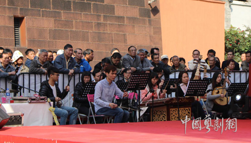 南国红豆再登广府庙会舞台，经典名剧轮番演