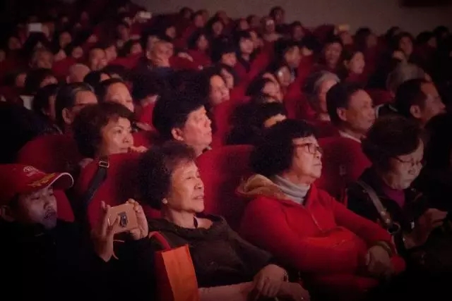 粤剧《紫钗记》文冲上演，经典剧目惠及于民