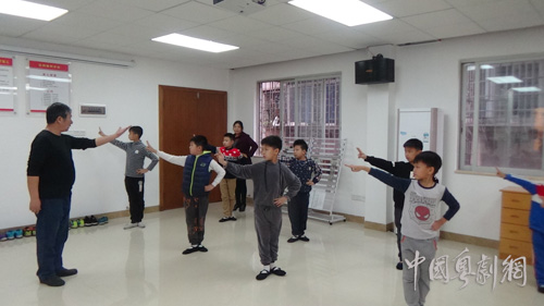 粤剧名师为培育从化小红豆关爱备至