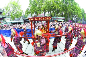 老戏飘&ldquo;香&rdquo; 小狮萌翻&mdash;&mdash;北帝诞庙会活动昨日开幕