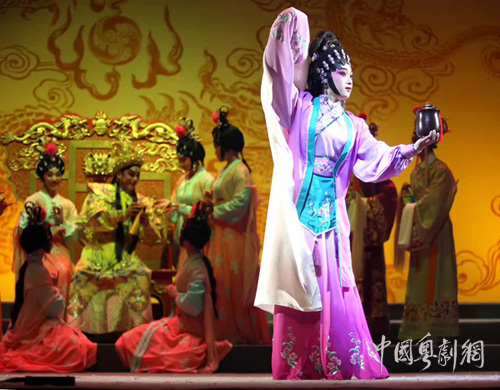 世界戏剧日，广州文研院出品的两部粤剧演出成功