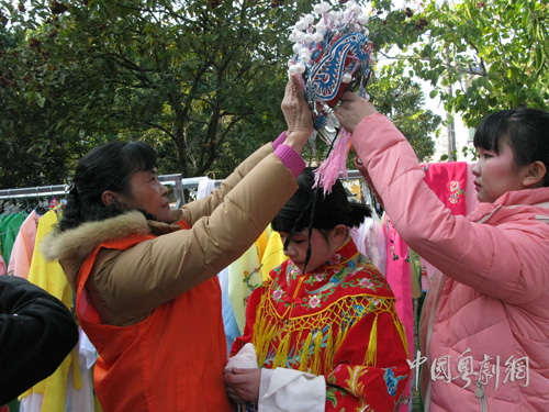 艰难困苦 玉汝于成 &mdash;&mdash;记从化粤剧小红豆艺术团成长点滴