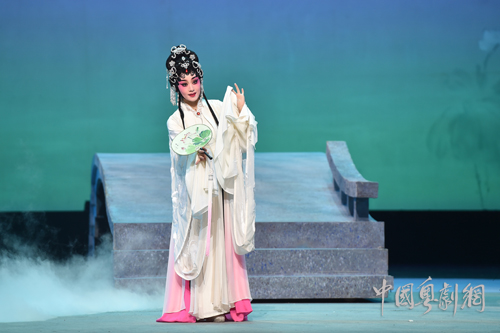 粤剧《白蛇传&bull;情》一场视听盛宴在武汉上演