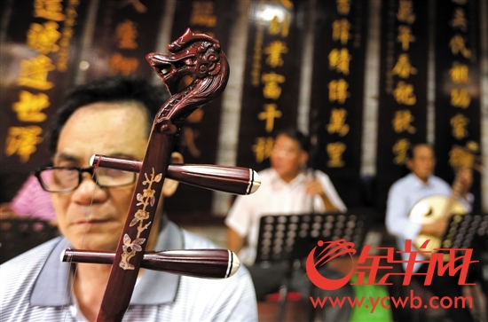 东莞塘厦镇莲湖社区：粤曲走进社区玩出新&ldquo;花样&rdquo;