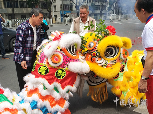 醒狮采青武术齐上演，扩大宣传齐传承&mdash;&mdash;记广州市荔湾区源溪村村诞聚会
