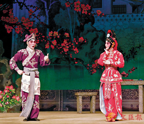 武艺、唱做根基扎实 梁兆明郑咏梅演袍甲戏无难度