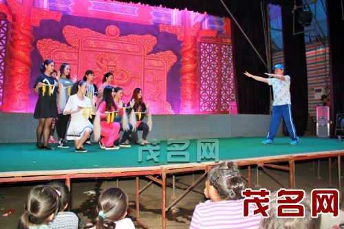 【剧团动态】哪里有观众他们就把戏送到哪里