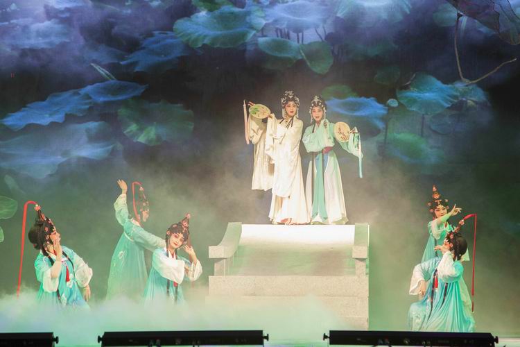 【演出资讯】新编传奇粤剧《白蛇传&middot;情》亮相粤西戏剧舞台