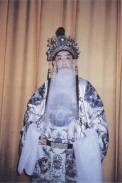 《哭灵牌》周正荣饰刘备 《哭灵牌》周正荣饰刘备