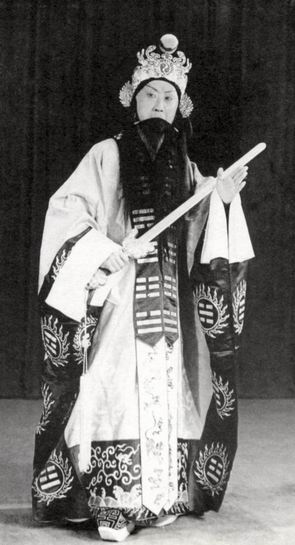 京剧《群英会·借东风》剧本唱词