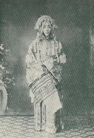 京剧《彩楼配》