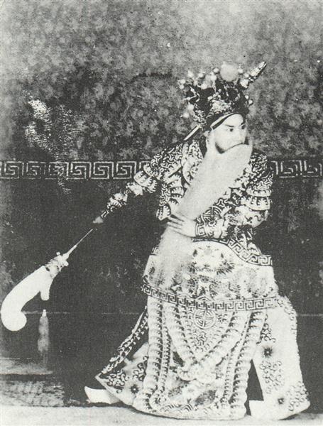 《刀劈三关》唐韵笙饰雷万春 《刀劈三关》唐韵笙饰雷万春